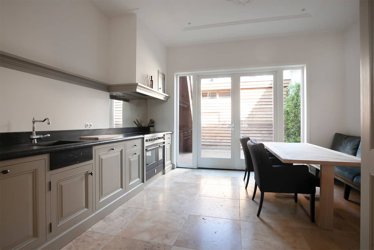 Keuken laten Kitten? Wolters Voegafdichtingen is uw specialist!